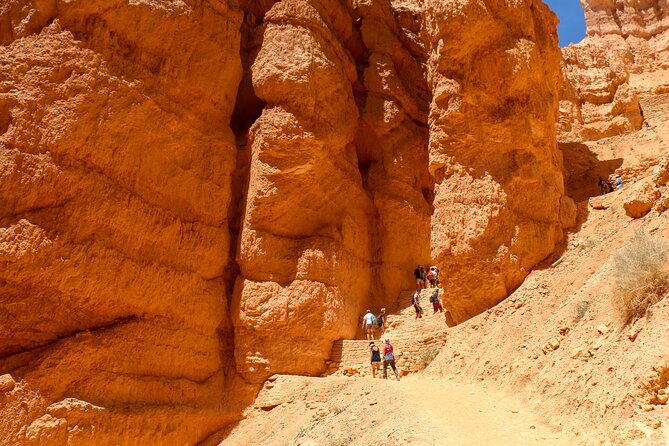 Shuttle between Las Vegas, Bryce Canyon, Zion National Park and St George - Who this shuttle is best for