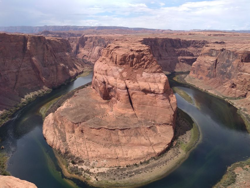 Shuttle Between Las Vegas, St George, Kanab and Page - Who This Shuttle Fits Best