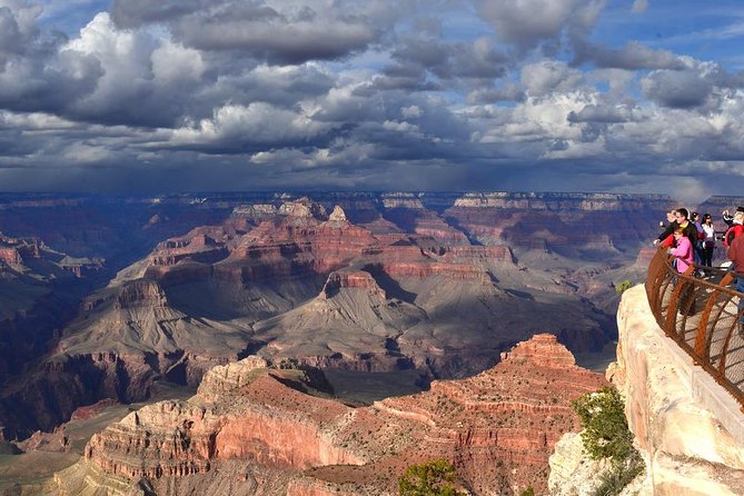 Shuttle Between Las Vegas, Williams, Tusayan and Grand Canyon South Rim - Comfort on the long route, and why timing feels different