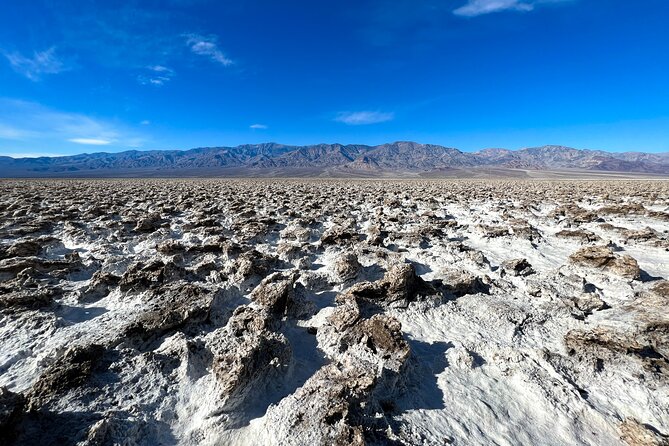 Small Group Family Tour at the Death Valley from Las Vegas - Stop 4: Mesquite Flat Sand Dunes, golden waves and manageable time