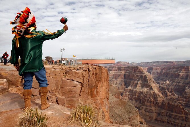 Small Group Grand Canyon, Hoover Dam and 7 Magic Mountains Tour - The Colorado River Photo Stop You Should Not Skip