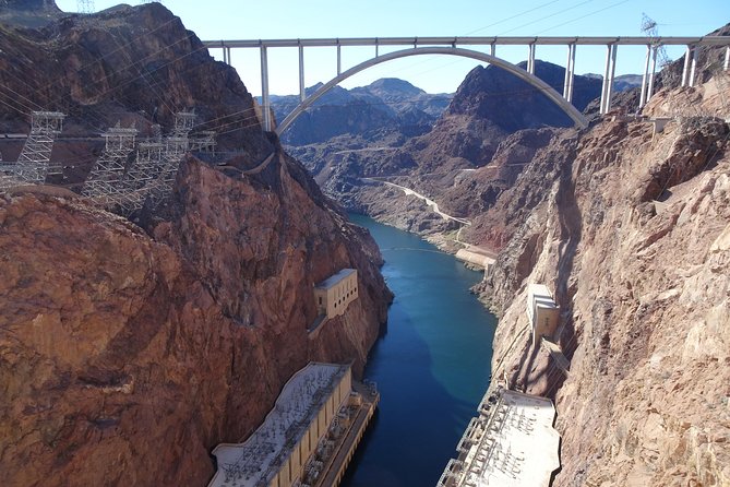 Small Group Hoover Dam, Lake Mead and Boulder City Tour - Who this Hoover Dam, Lake Mead and Boulder City tour is for