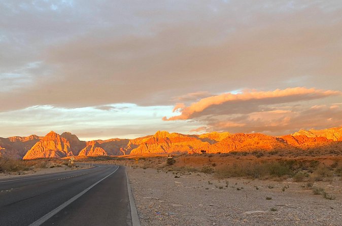 Sunrise Red Rock Canyon Self-Guided Electric Bike Tour with Hotel Pick-up - Safety and Speed: How to Ride Confidently on a Mixed-Use Loop