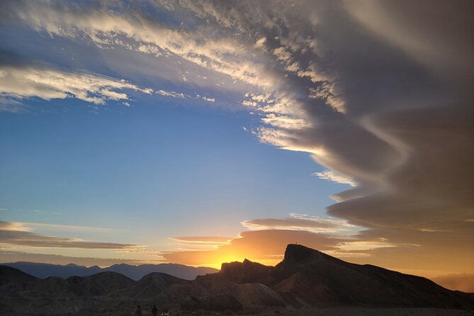 Sunset and Stargazing Tour in Death Valley National Park - The ride from Las Vegas, long day timing, and why comfort matters