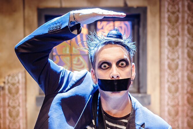 Tape Face at MGM Grand Hotel and Casino - Timing that fits a Vegas night, from 7:30 pm to the finish