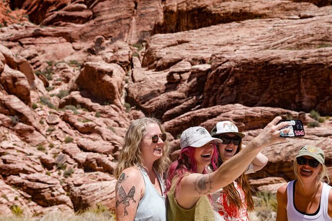 The “As Seen on TV” Panoramic Red Rock Canyon Scenic Loop Tour - Morning vs afternoon: how to pick the departure that fits you