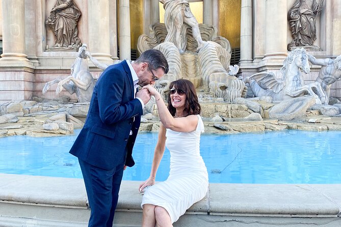 Trendy Strip Photo/Video Walking Tour in Las Vegas - Starting at Bellagio, with the right energy (and a smart warm-up)