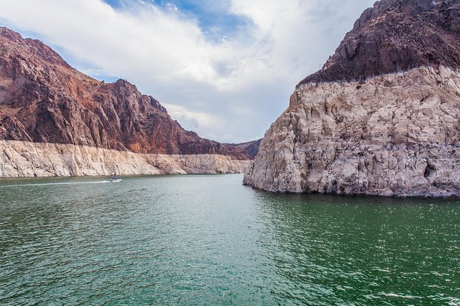 Ultimate Hoover Dam Tour from Las Vegas - Stop 3, Pat Tillman bypass bridge: your dam photo from the road