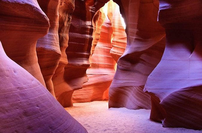Upper Antelope Canyon & Horseshoe Bend Tour from Las Vegas - 5:00am Pickup From Select Las Vegas Hotels, and Why It Matters