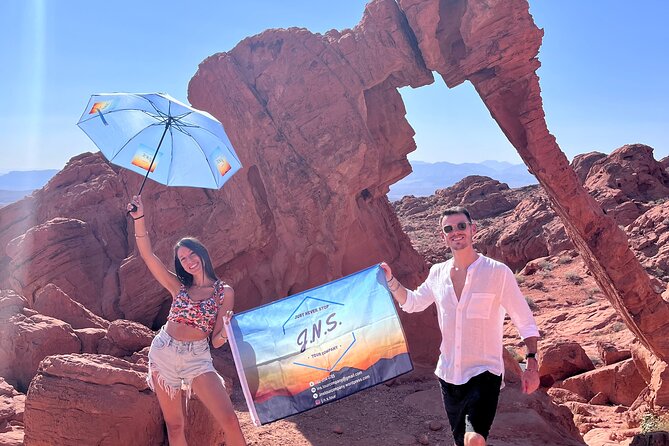 Valley of Fire and Red Rock Canyon Day Tour from Las Vegas - Two parks in one day, minus the self-driving hassle