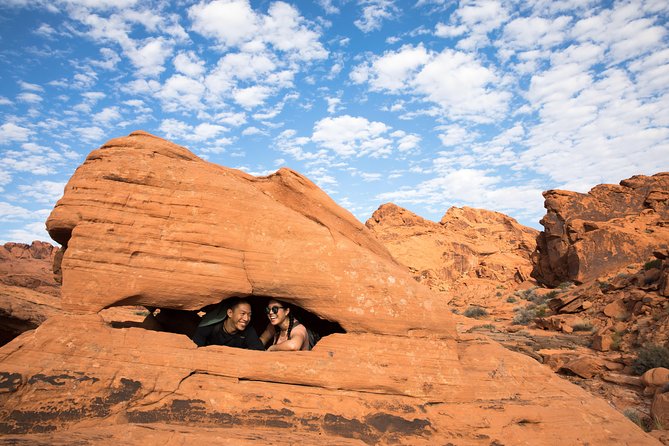 Valley of Fire Guided Hike from Las Vegas - Park arrival: geology talk before you even start walking