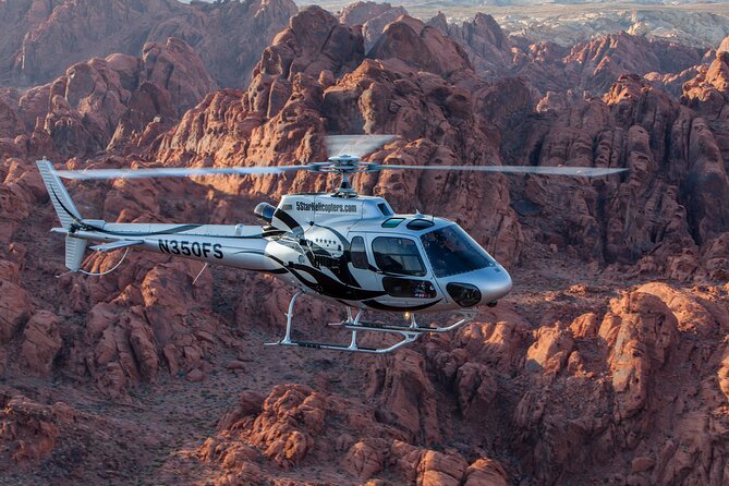 Valley of Fire Helicopter Tour and Landing with Champagne Toast - Coming Back Over the Las Vegas Strip From Above