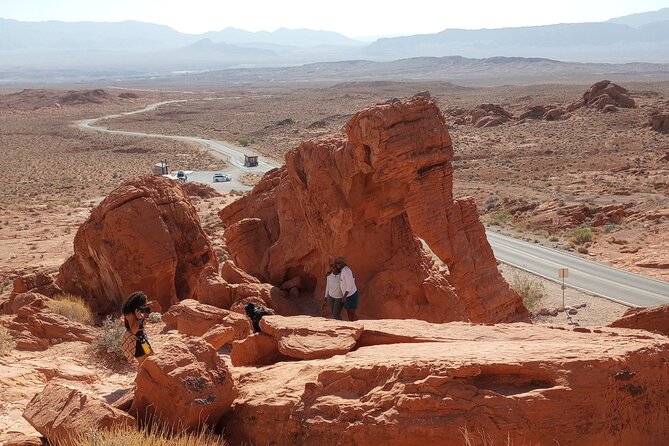 Valley of Fire State Park Tour w/Private Option (2-6 people) - Entering Valley of Fire from Las Vegas, without the logistics mess