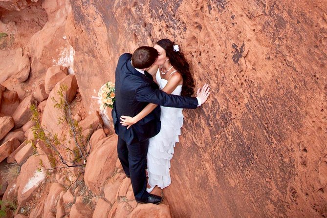 Valley of Fire Wedding by Private Limousine - Limo Transfers: Comfort, Timing, and the Fine Print