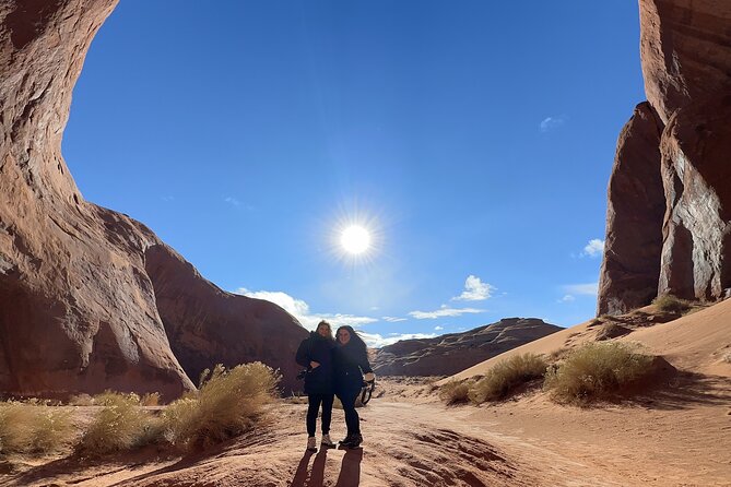 Valley of Fire & Zion Park, 1-Day Tour from Las Vegas - Mesquite lunch stop: plan your own food and water