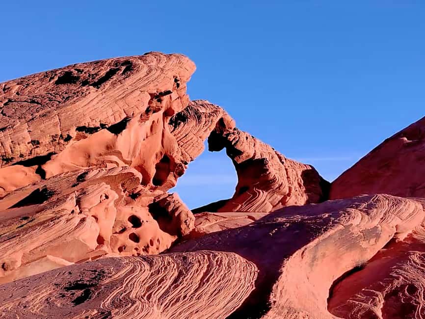 Valley of Fire - Getting There From Las Vegas in a Luxury SUV