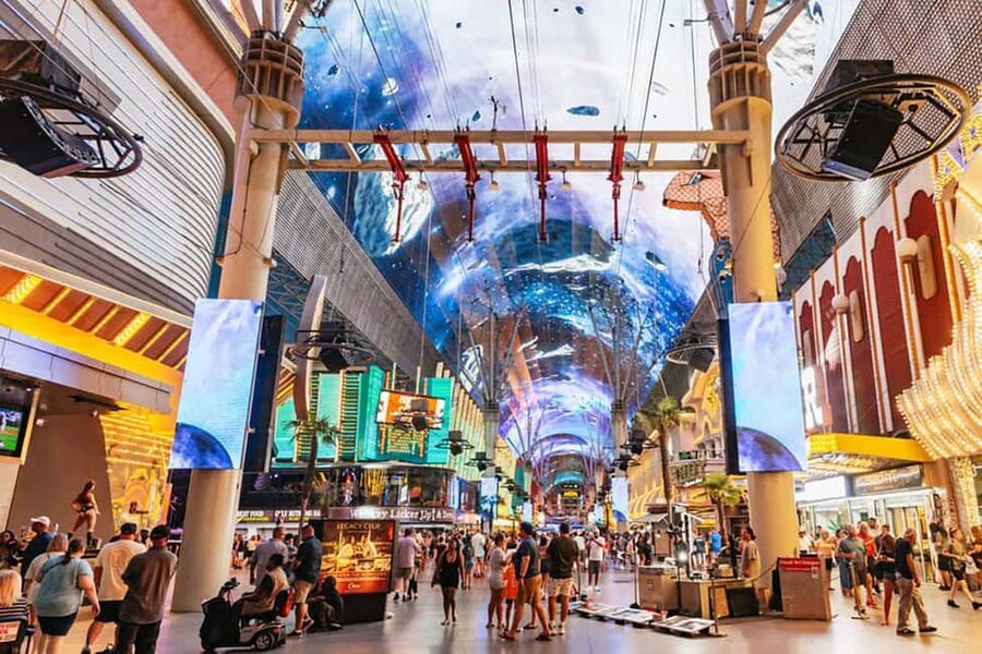 Vegas Explorer: Hop-On Hop-Off Adventure at Your Own Pace - Timing Tips That Keep Your Day Smooth (and Your Photos Better)