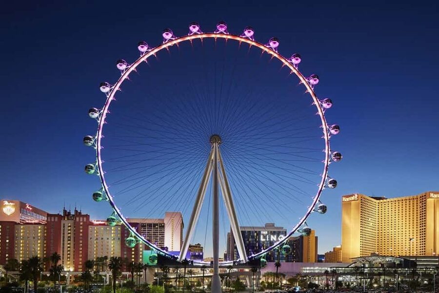Vegas: Madame Tussauds, High Roller, & Hop-on Hop-off Tour - Big Bus hop-on hop-off: how to use it without wasting time