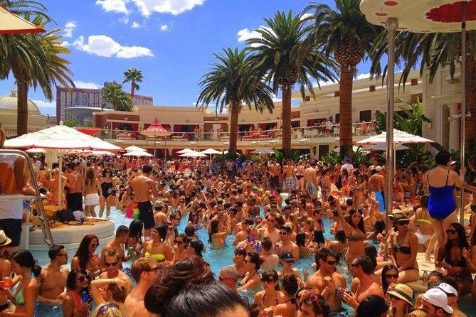 Vegas Pool Party Crawl by Party Bus w/ EZ Entry & Free Drinks - Who This Tour Fits Best (and who should rethink it)
