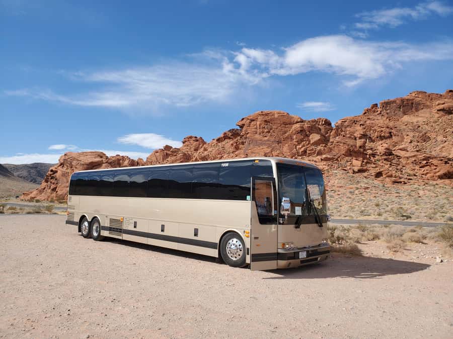 Vegas: Upper Antelope Canyon, Horseshoe Bend Tour with Lunch - How you get from Las Vegas to Page, Arizona, without burning your whole day