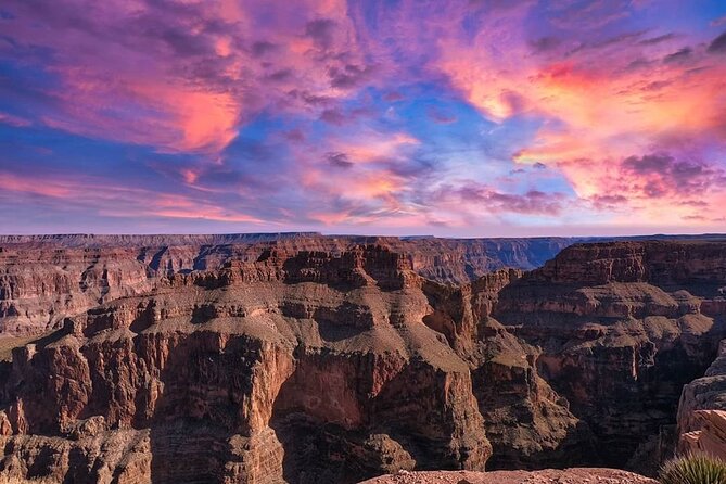 VIP Luxury Grand Canyon West and Hoover Dam with Skywalk - Grand Canyon West Rim: Unguided Time at Guano and Eagle Point