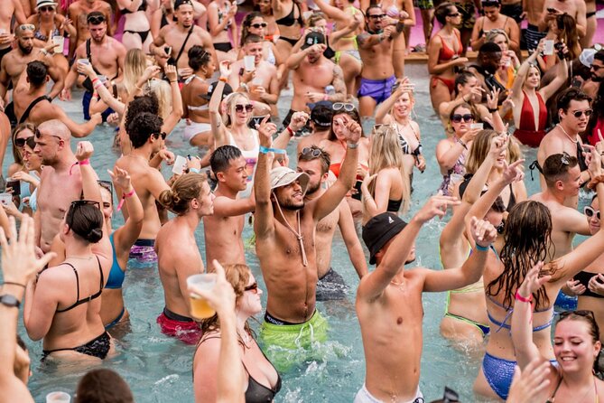 VIP Vegas Pool Crawl: Drinks, Entry & Party Bus - Weather and timing, the Vegas constraint you cannot ignore