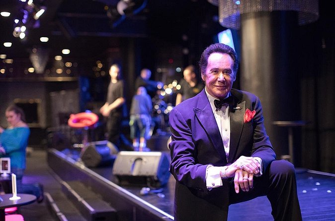Wayne Newton: Up Close and Personal at the Flamingo Las Vegas - The VIP meet-and-greet upgrade, photo and quick chat value