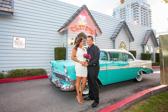 World-Famous Drive-Up Wedding in Las Vegas - Limo pickup and the Supersize experience: what you gain
